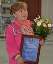 ПРЕМИЯ ЮВАНА ШЕСТАЛОВА  - У ФАИНЫ ГИЗАТУЛЛИНОЙ, УЧИТЕЛЯ ВАРЬЕГАНСКОЙ ШКОЛЫ