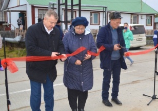 СТАРОЖИЛЫ ЗАЙЦЕВОЙ РЕЧКИ ОТПРАЗДНОВАЛИ НОВОСЕЛЬЕ