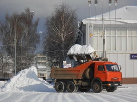 НОВОАГАНСКИЕ ОБЩЕСТВЕННИКИ КОНТРОЛИРУЮТ ВЫВОЗ СНЕГА  