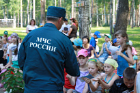 Ситуацию на рынке труда и вопросы пожарной безопасности в летних оздоровительных лагерях обсудили на аппаратном совещании   