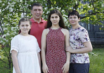 Две семьи из Нижневартовского района – победители регионального конкурса «Семья – основа государства»